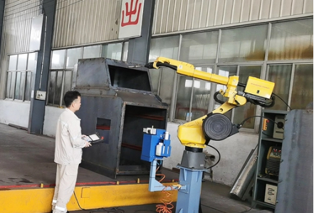 Japan KUKA intelligent welding robot