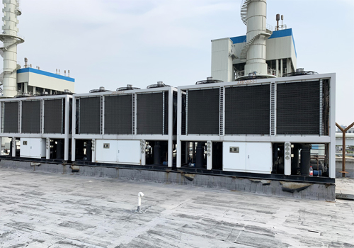 What impact does the lube oil system have on rooftop air conditioning units?