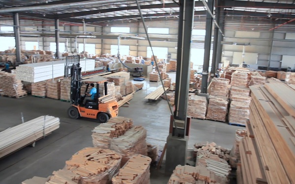 The basic structure of the sintered plate dust collector is usually divided into three parts